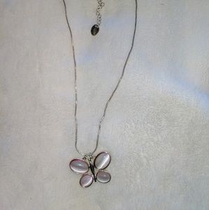 Butterfly - Faux Pearl - Necklace y Claire's